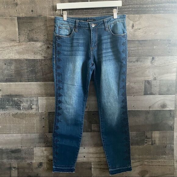 STS Blue Emma ankle size 28 jeans embroidery - Picture 1 of 6